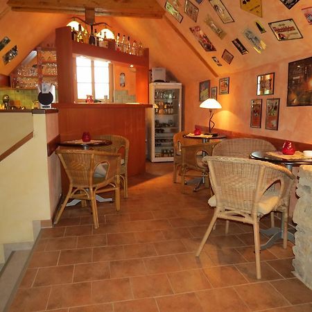 Landhotel Altes Pfarrhaus Kindelbrueck Экстерьер фото